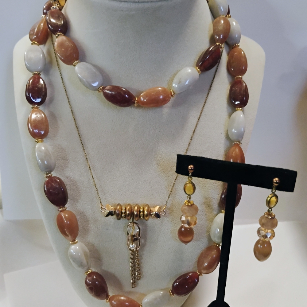 Elegant Multicolor Beaded Necklace and Earring Set